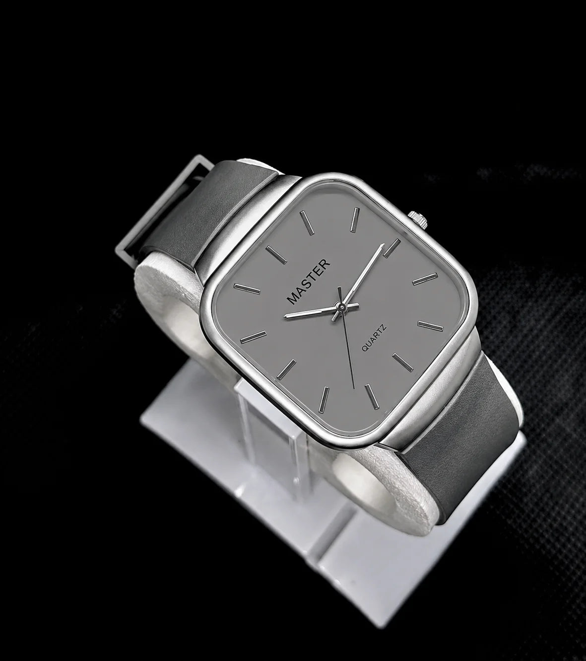 Master Quartz Silicon Strap Watch – Casual & Formal Wear