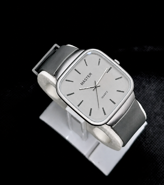 Master Quartz Silicon Strap Watch – Casual & Formal Wear
