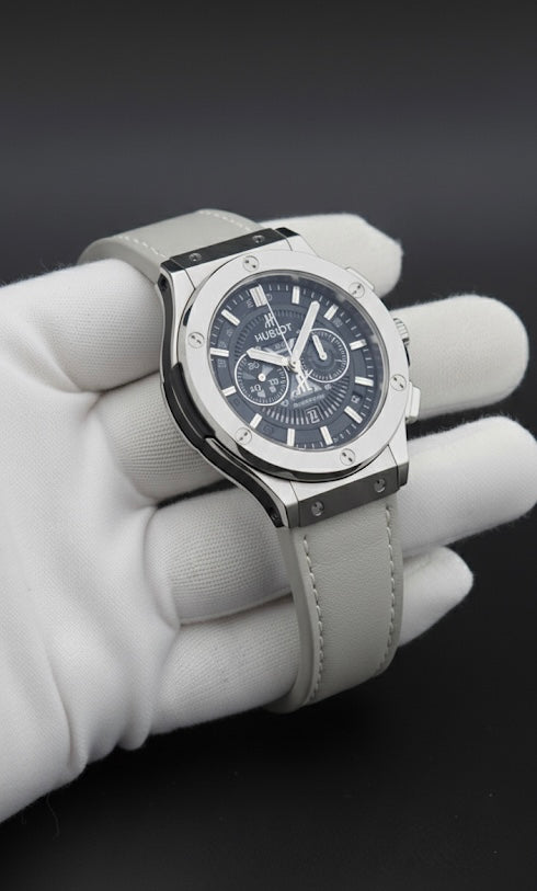 Hublot Luxury Watch for Men – Stylish Gray Leather Strap Watch